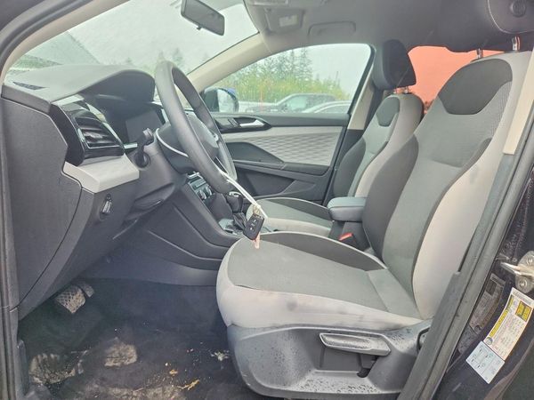 2022 VOLKSWAGEN TAOS 4Motion S — DENT