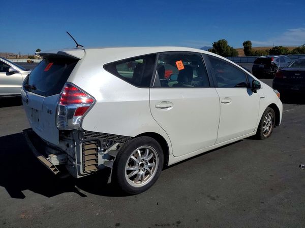 2017 TOYOTA PRIUS
