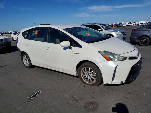 2017 TOYOTA PRIUS