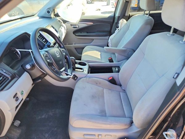 2017 HONDA PILOT EX — DENT