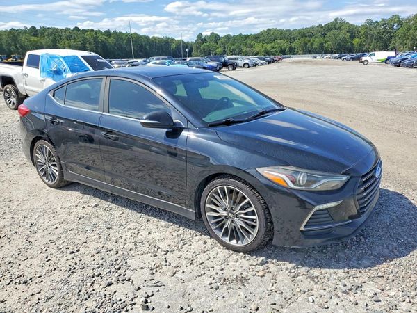 2018 HYUNDAI ELANTRA — Passenger 3/4