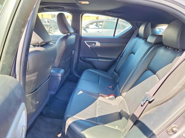 2012 LEXUS CT 200h