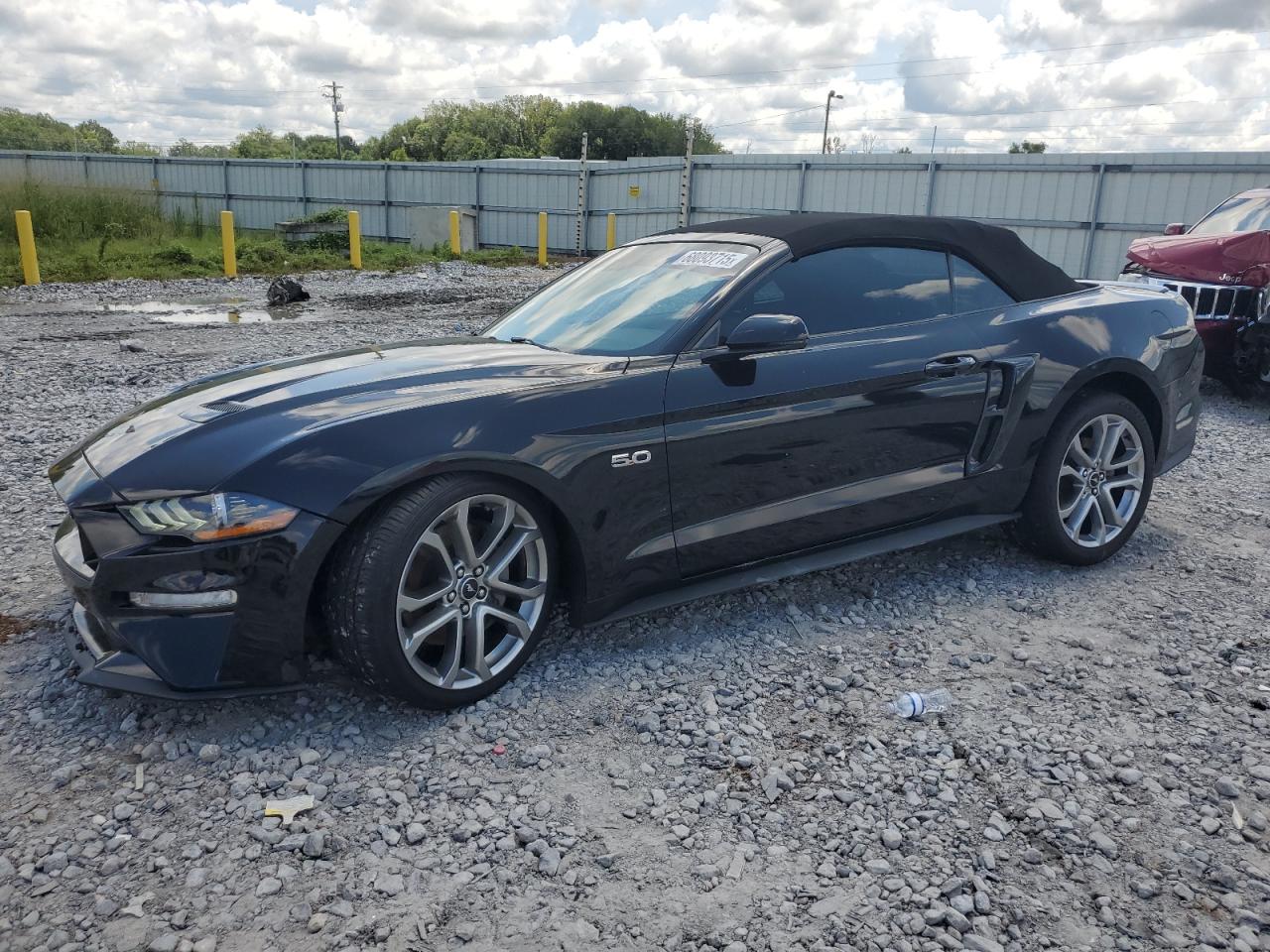 2021 FORD MUSTANG GT Convertible — Front 3/4