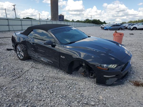 2021 FORD MUSTANG GT Convertible — Passenger 3/4