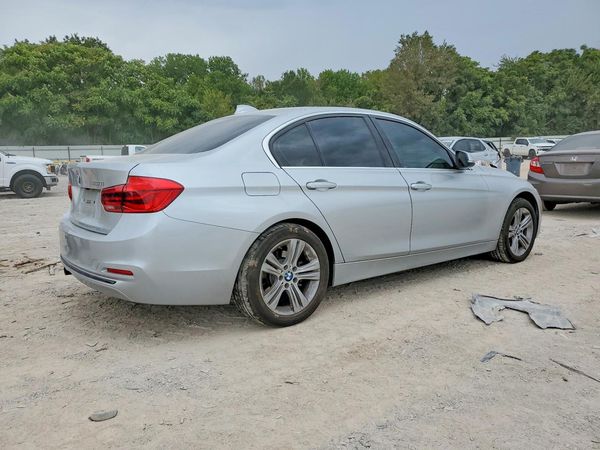 2018 BMW 330