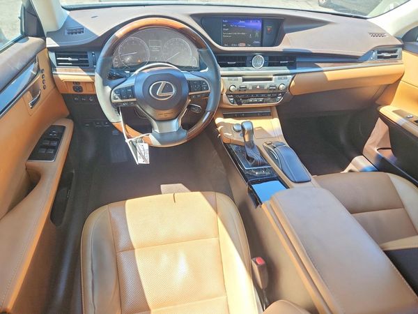 2017 LEXUS ES 350