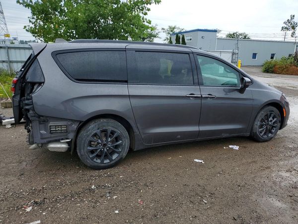 2022 CHRYSLER PACIFICA Touring L — PSRA