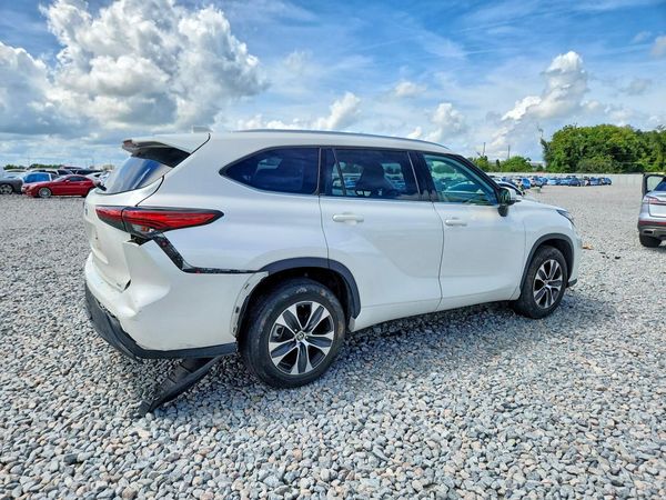 2021 TOYOTA HIGHLANDER