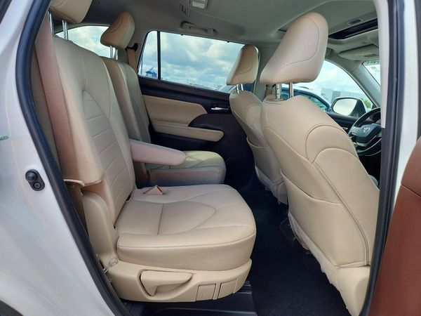 2021 TOYOTA HIGHLANDER