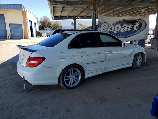 2012 MERCEDES-BENZ C