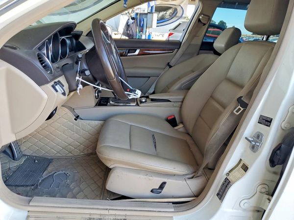 2012 MERCEDES-BENZ C