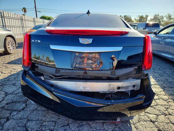 2017 CADILLAC XTS