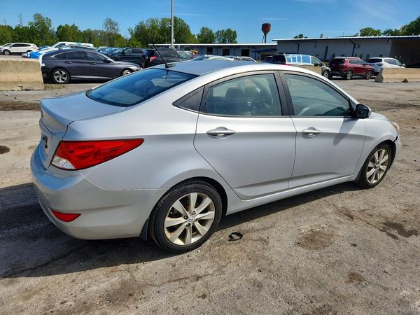 2012 HYUNDAI ACCENT