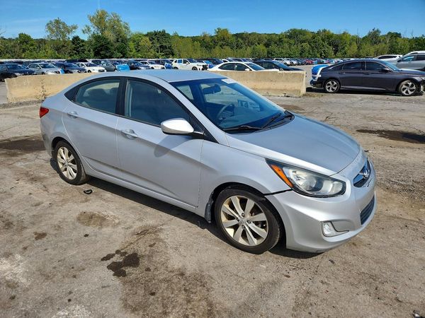 2012 HYUNDAI ACCENT