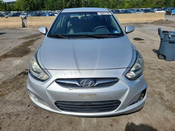 2012 HYUNDAI ACCENT