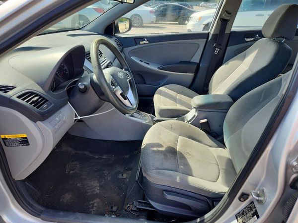 2012 HYUNDAI ACCENT