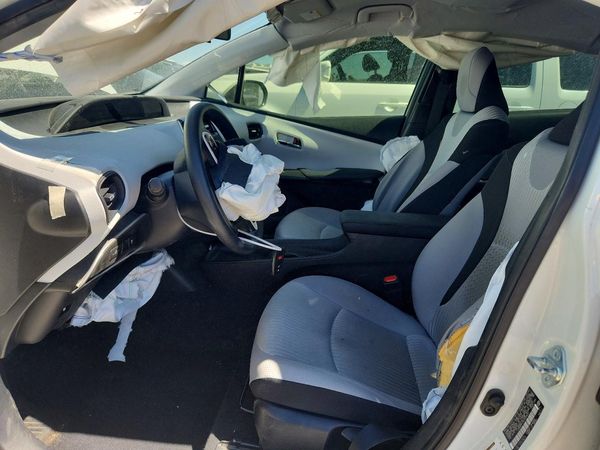 2016 TOYOTA PRIUS One/Two — DENT
