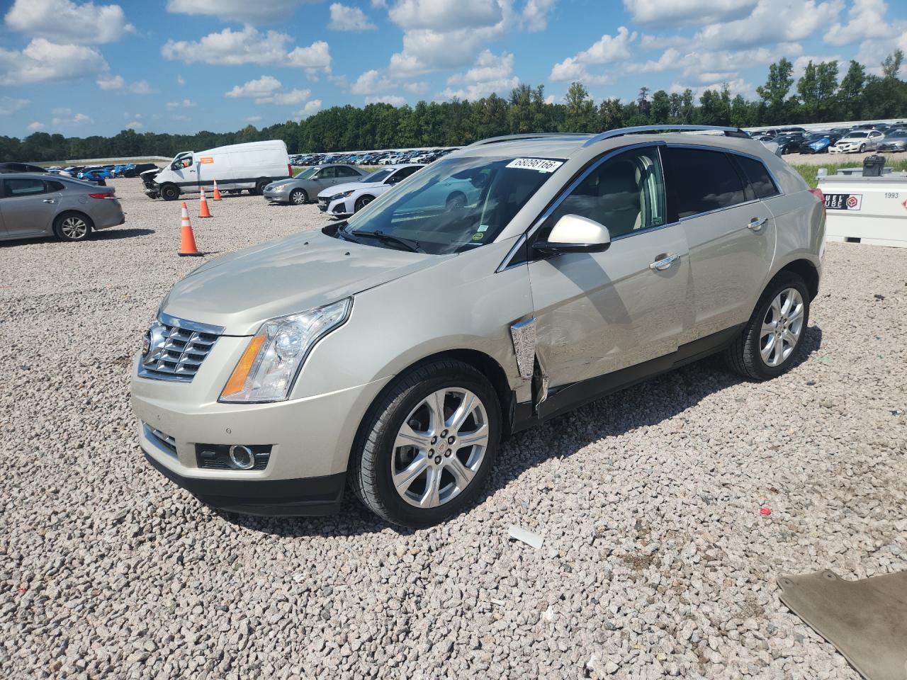 2015 CADILLAC SRX — Front 3/4
