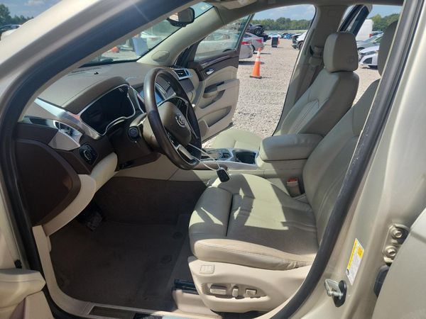2015 CADILLAC SRX — DENT