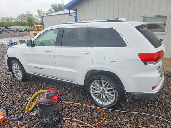 2017 JEEP GRAND CHEROKEE Summit