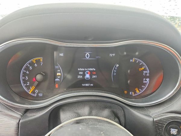 2017 JEEP GRAND CHEROKEE Summit