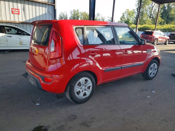 2013 KIA SOUL