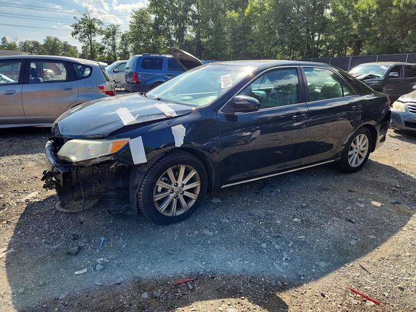 2013 TOYOTA CAMRY