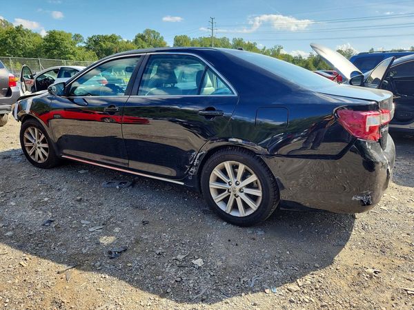2013 TOYOTA CAMRY