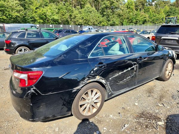 2013 TOYOTA CAMRY