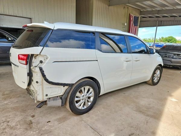 2015 KIA SEDONA