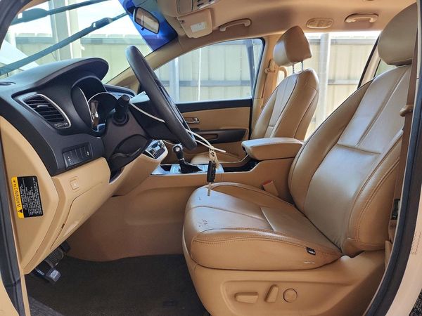 2015 KIA SEDONA