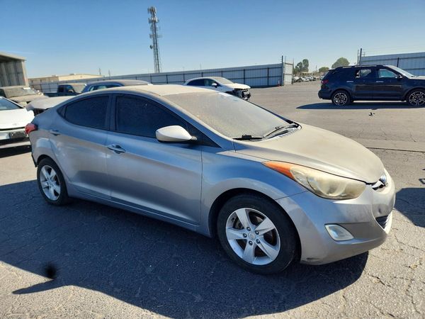 2012 HYUNDAI ELANTRA GLS(Middle grade) — Passenger 3/4