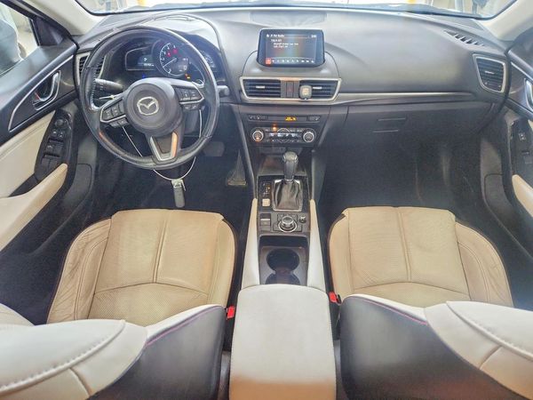 2018 MAZDA 3 Grand Touring