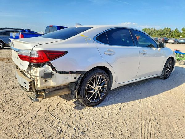 2016 LEXUS ES — PSRA