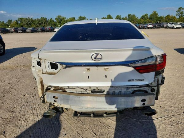 2016 LEXUS ES — DIRR