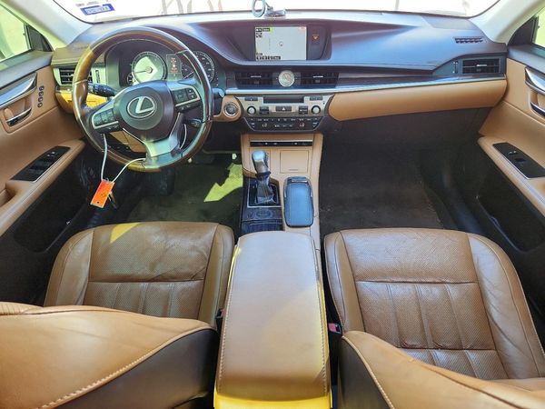 2016 LEXUS ES — CKPT