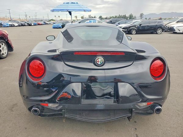 2015 ALFA ROMEO 4C Coupe