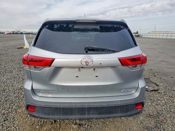 2018 TOYOTA HIGHLANDER SE/XLE