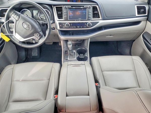 2018 TOYOTA HIGHLANDER SE/XLE