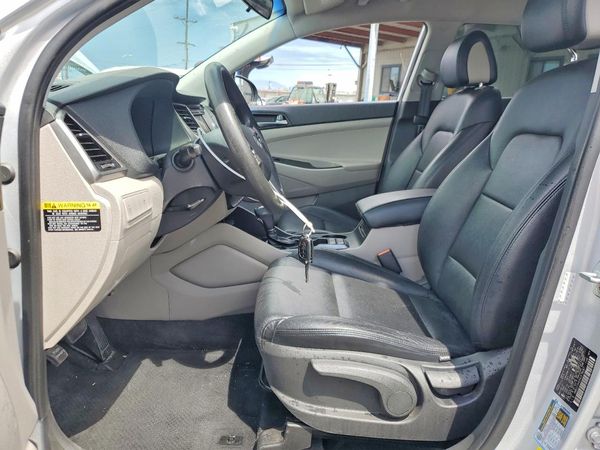 2017 HYUNDAI TUCSON