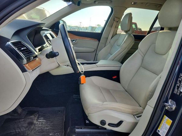 2022 VOLVO XC90 Momentum (excl S60)