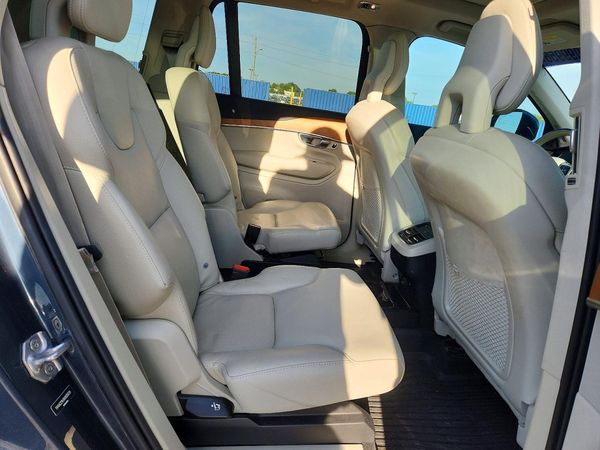 2022 VOLVO XC90 Momentum (excl S60)