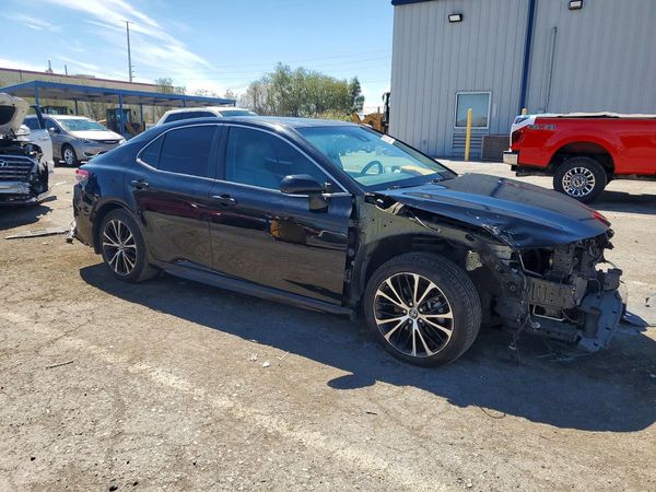 2018 TOYOTA CAMRY L/LE/SE/XLE — Passenger 3/4