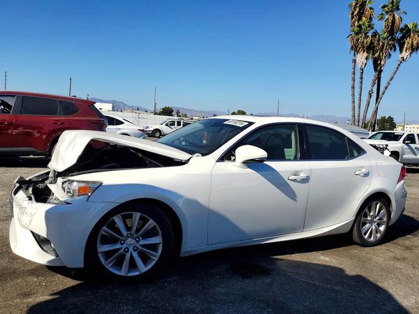 2016 LEXUS IS 200t