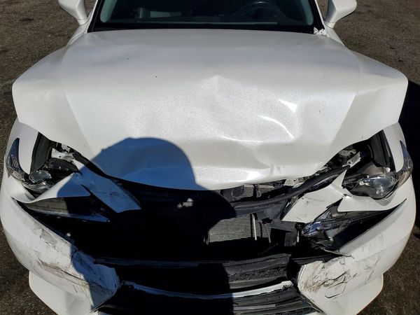 2016 LEXUS IS 200t