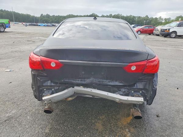 2015 INFINITI Q50