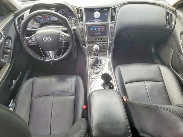 2015 INFINITI Q50