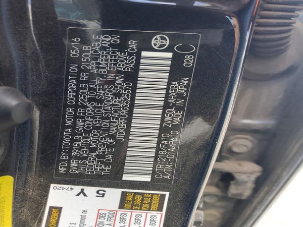 2016 TOYOTA PRIUS One/Two