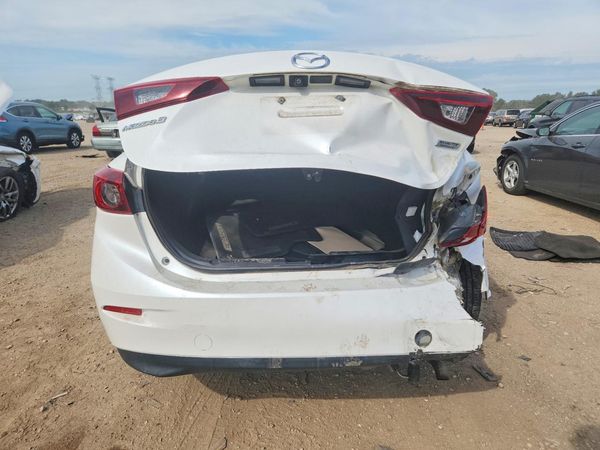 2016 MAZDA 3