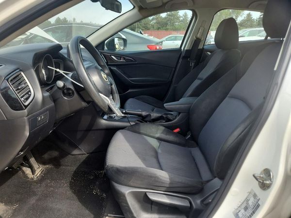 2016 MAZDA 3